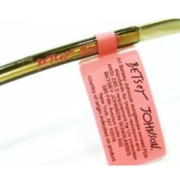 Betsey Johnson Aviator Sunglasses Shield Gold - Picture 6 of 6